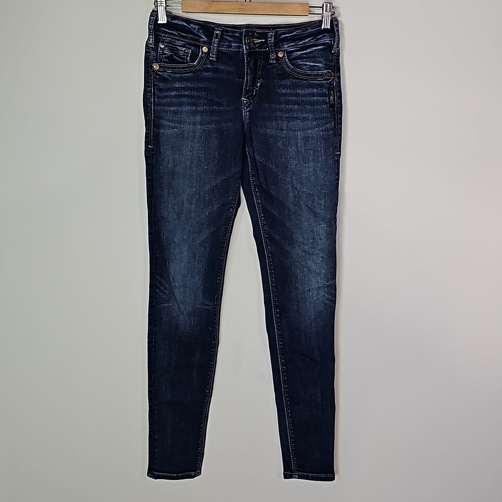 Silver dark wash 28x30 low rise skinny jeans